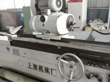 Universal cylindrical grinder M1432B