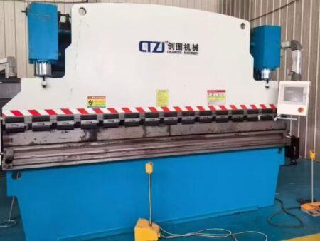CNC Bending Machine 100T/3200