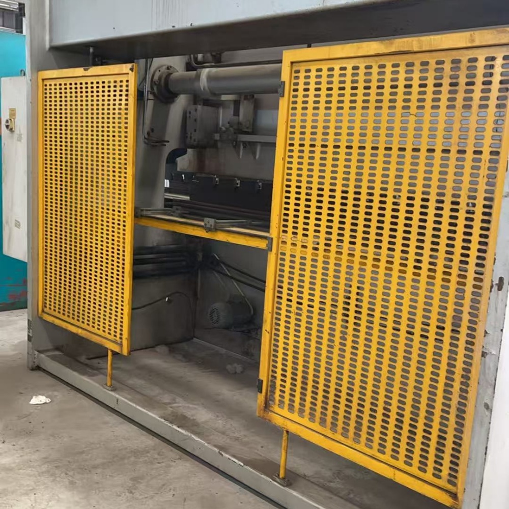 160T×3200mm Hydraulic Press Brake - Image 4