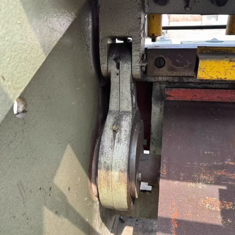 4×2000 Shearing Machine - Image 6