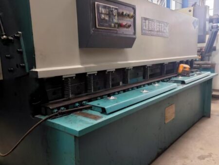 4x2500mm Shearing Machine