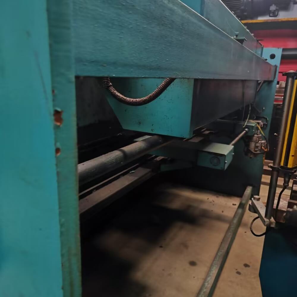 4x2500mm Shearing Machine - Image 3