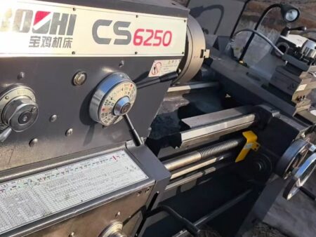 Baoji 6250 Conventional Lathe Machine