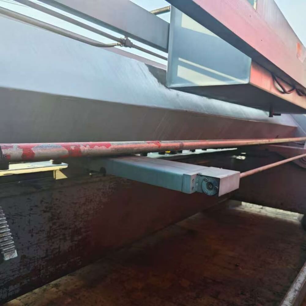 8*4000mm Shearing Machine - Image 3