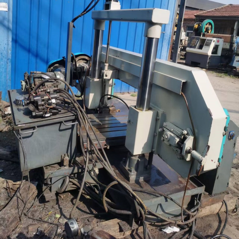 GY4240 Double Column Band Sawing Machine - Image 7