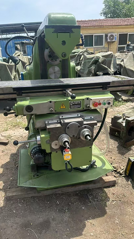 XA6132 universal lifting table milling machine - Image 6