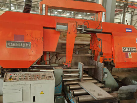 Sawing machine GB4280