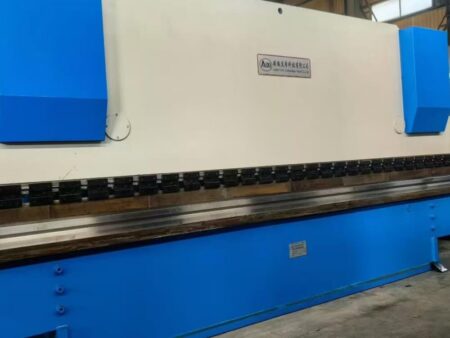 200T × 6000mm CNC Hydraulic Press Brake