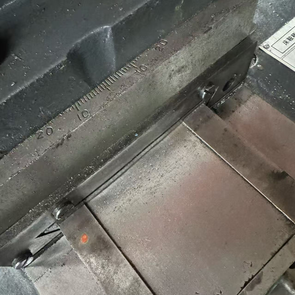 Baoji 1.5m CS6166B lathe - Image 5