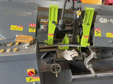 Second-hand band sawing machine GB4028