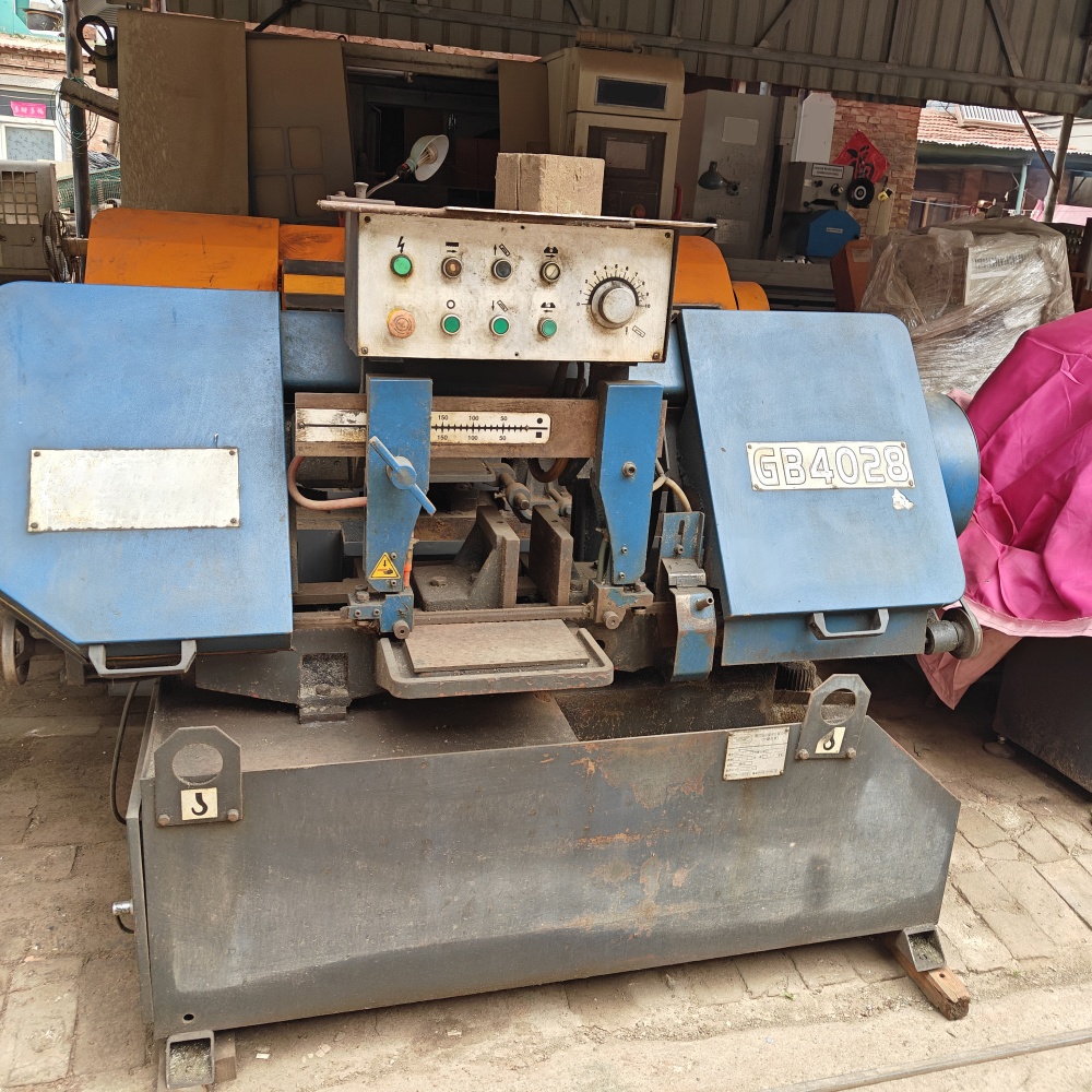 Second-hand sawing machine GB4028 - Image 3