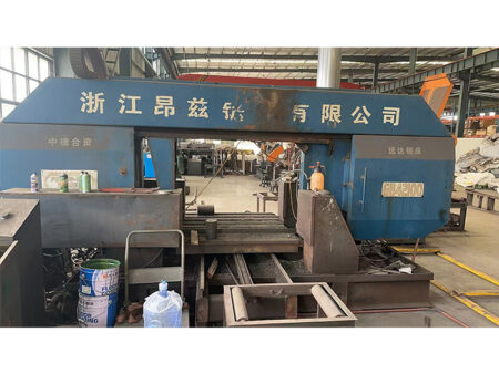 Second hand band sawing machine GB42100