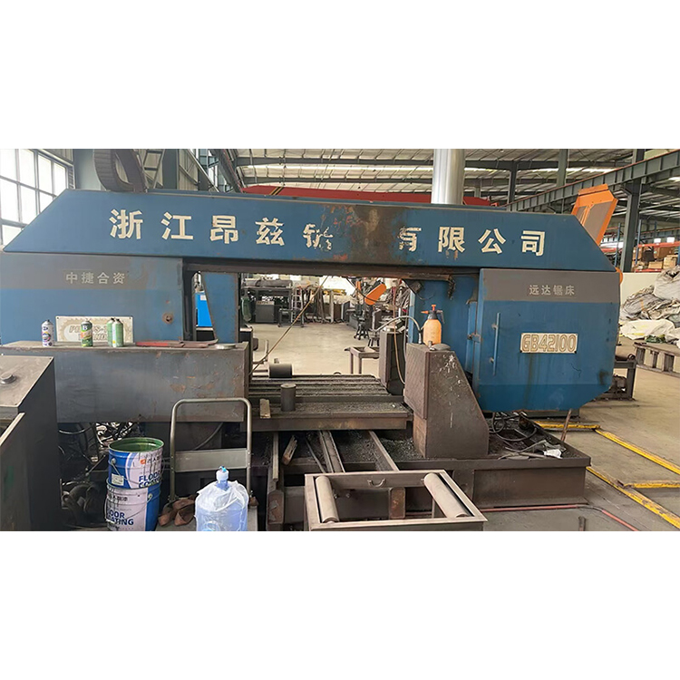 Second hand band sawing machine GB42100