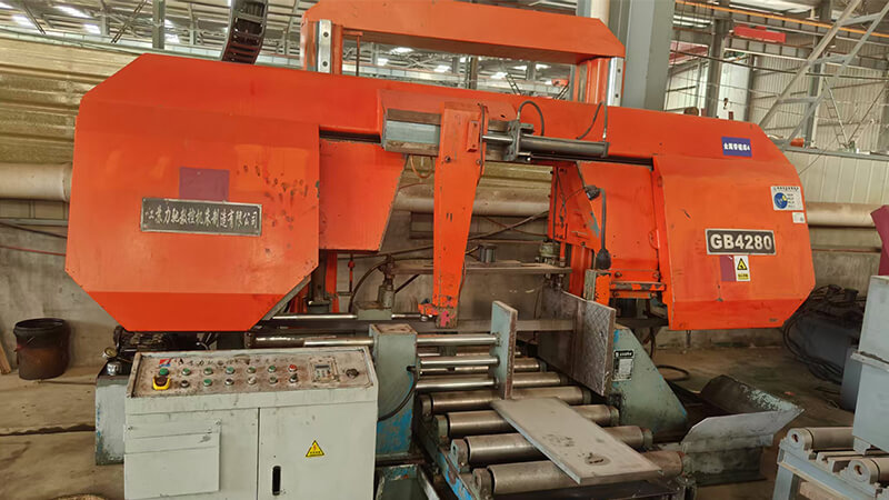 Second hand band sawing machine GB4280 - Image 2