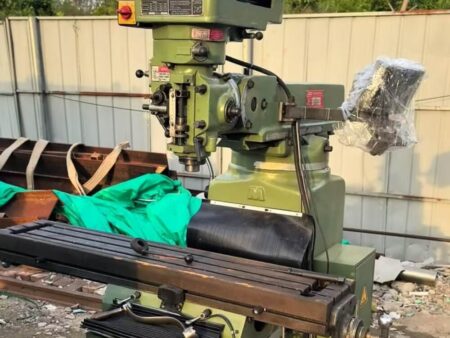 M4 Turret Milling Machine